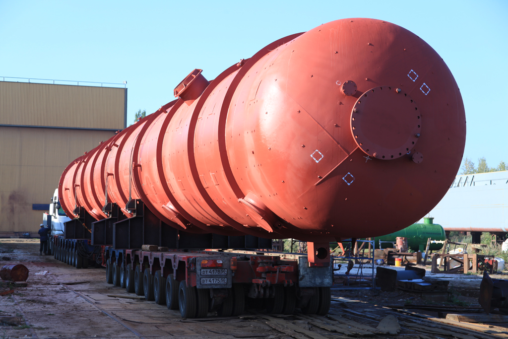 Перевозка колонного оборудования общим весом более 564 тонн