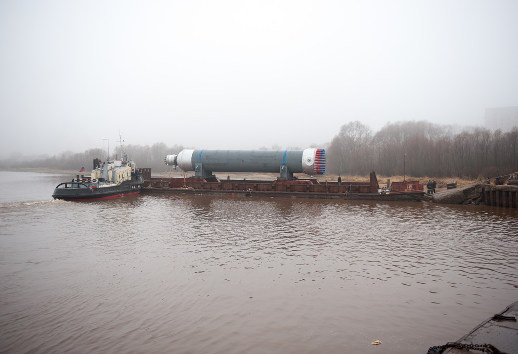 выгрузка на берег с баржи методом ро-ро